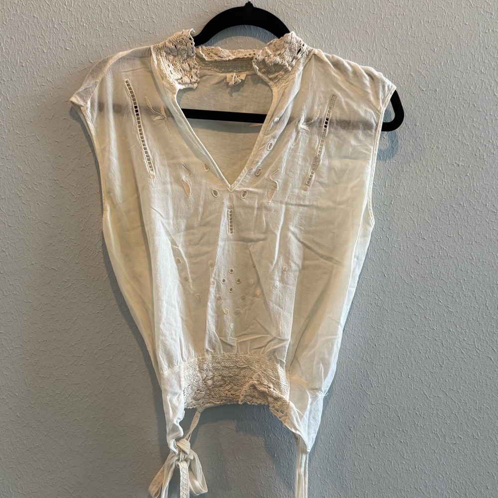 Chic Cream Lace Women's Blouse